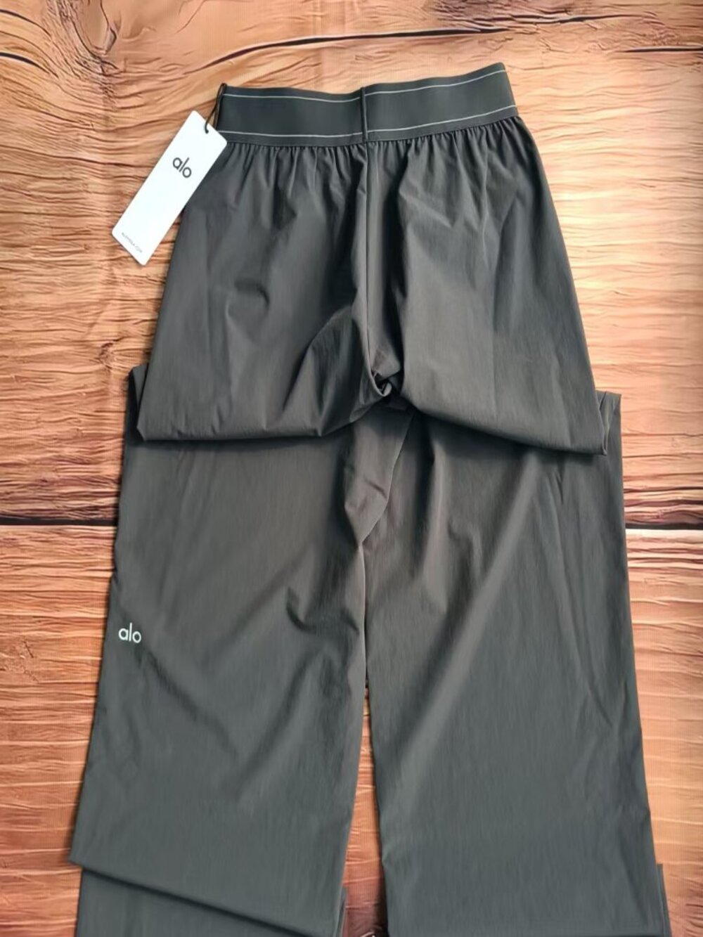 🎬Alo Yoga Suit Up Trouser Dark Grey Regular 30 Inseam ✨ - Picture 7 of 11